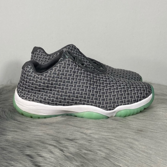 Air Jordan Future Low Wolf Grey Unisex Sneakers - Picture 2 of 8